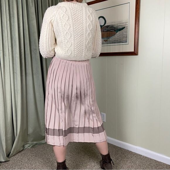 Vintage Andrea Gayle Pleated Skirt in Tan, size 10P - VGUC - Picture 3 of 11